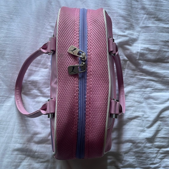 PUMA Pink Mesh Medium Grip Bag EUC 15”x 9.5” Duffle - Picture 3 of 13